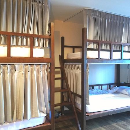 Phobphan Hostel Bangkok Eksteriør billede