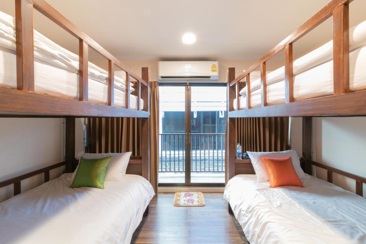 Phobphan Hostel Bangkok Eksteriør billede