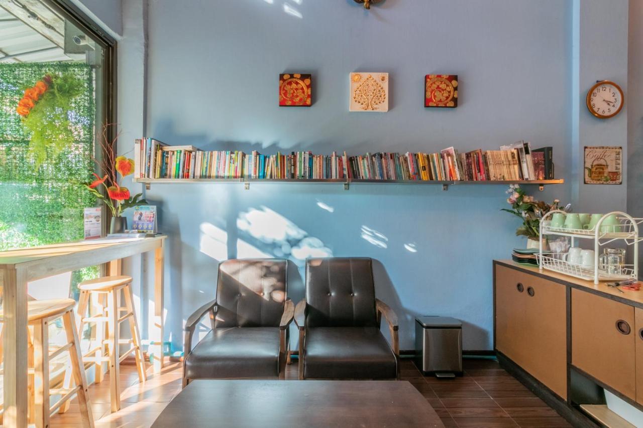 Phobphan Hostel Bangkok Eksteriør billede