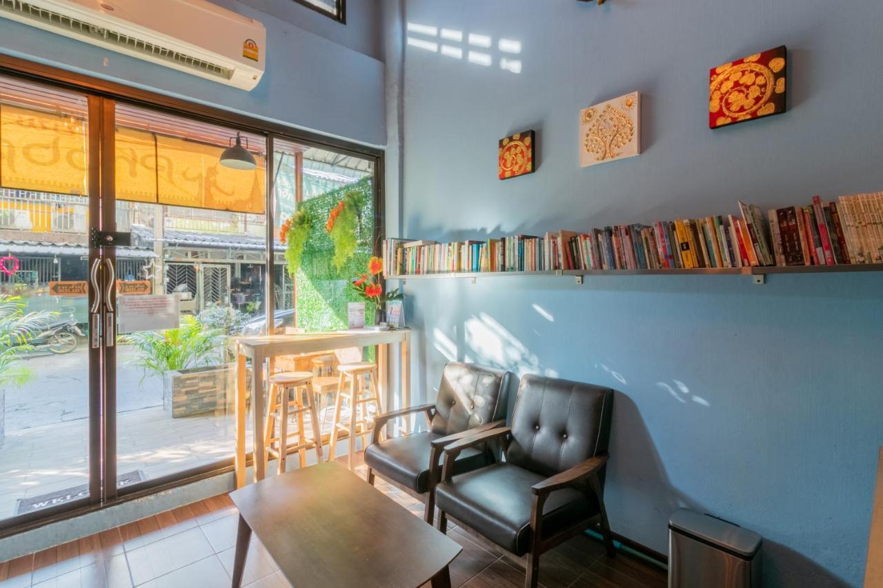 Phobphan Hostel Bangkok Eksteriør billede