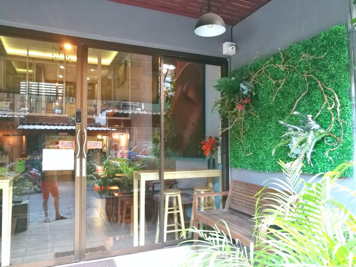 Phobphan Hostel Bangkok Eksteriør billede